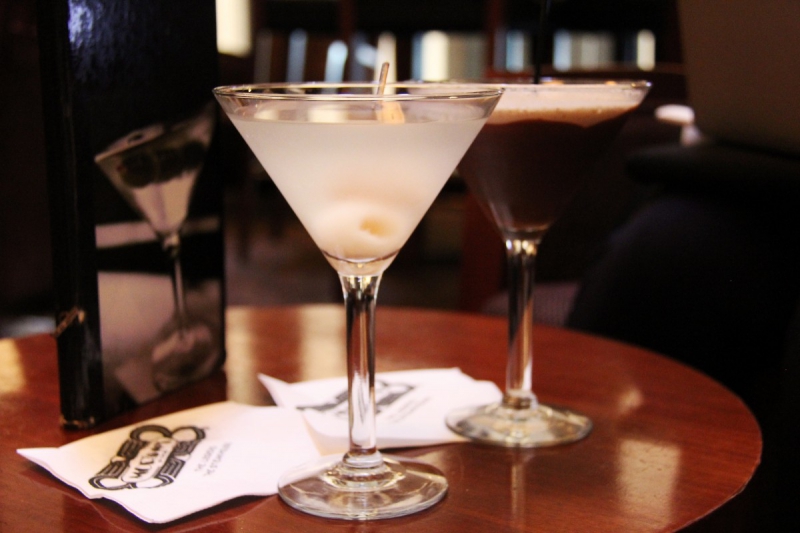 brasserie-CHATEAUNEUF D ENTRAUNES-min_martini_bar_lychee_chocolate_alcohol_liquor_happy_hour_happy-910161